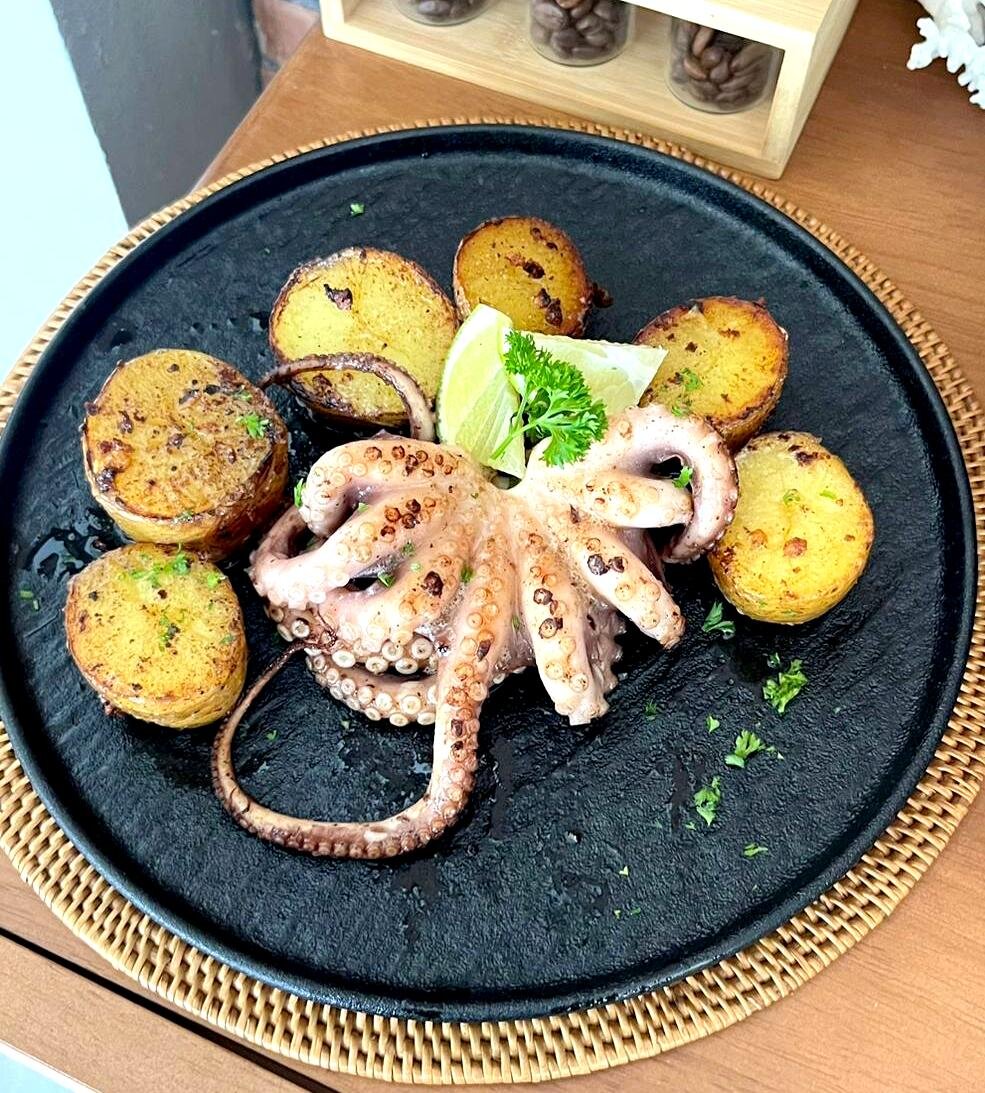 Ahiva Village-餐饮