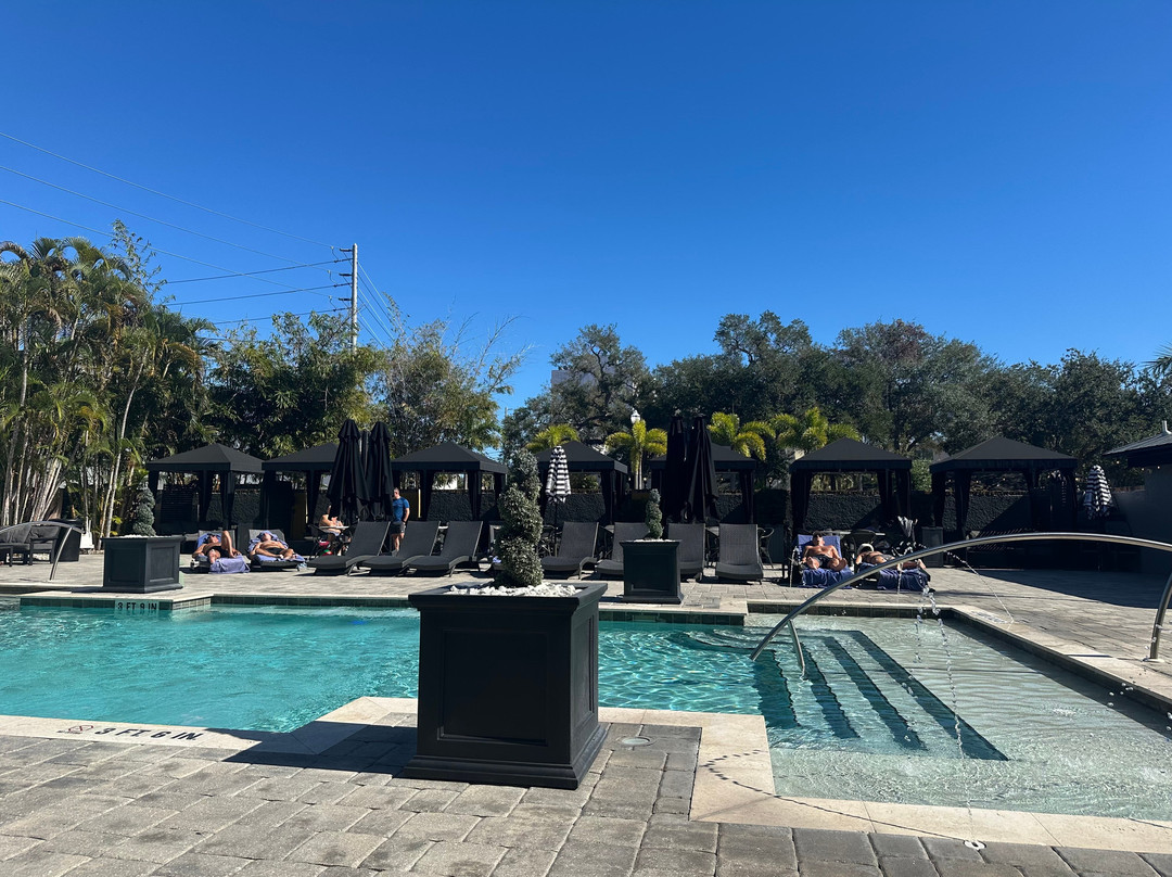 Hollander Hotel主图