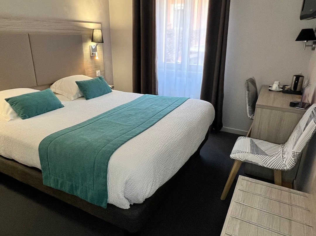 Logis Hôtel Azalées主图