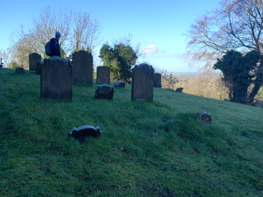 St Peter & St Paul Church-Butlers Cross必去景点