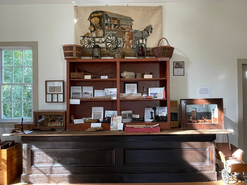 The 1869 Schoolhouse Museum-伊斯特姆必去景点