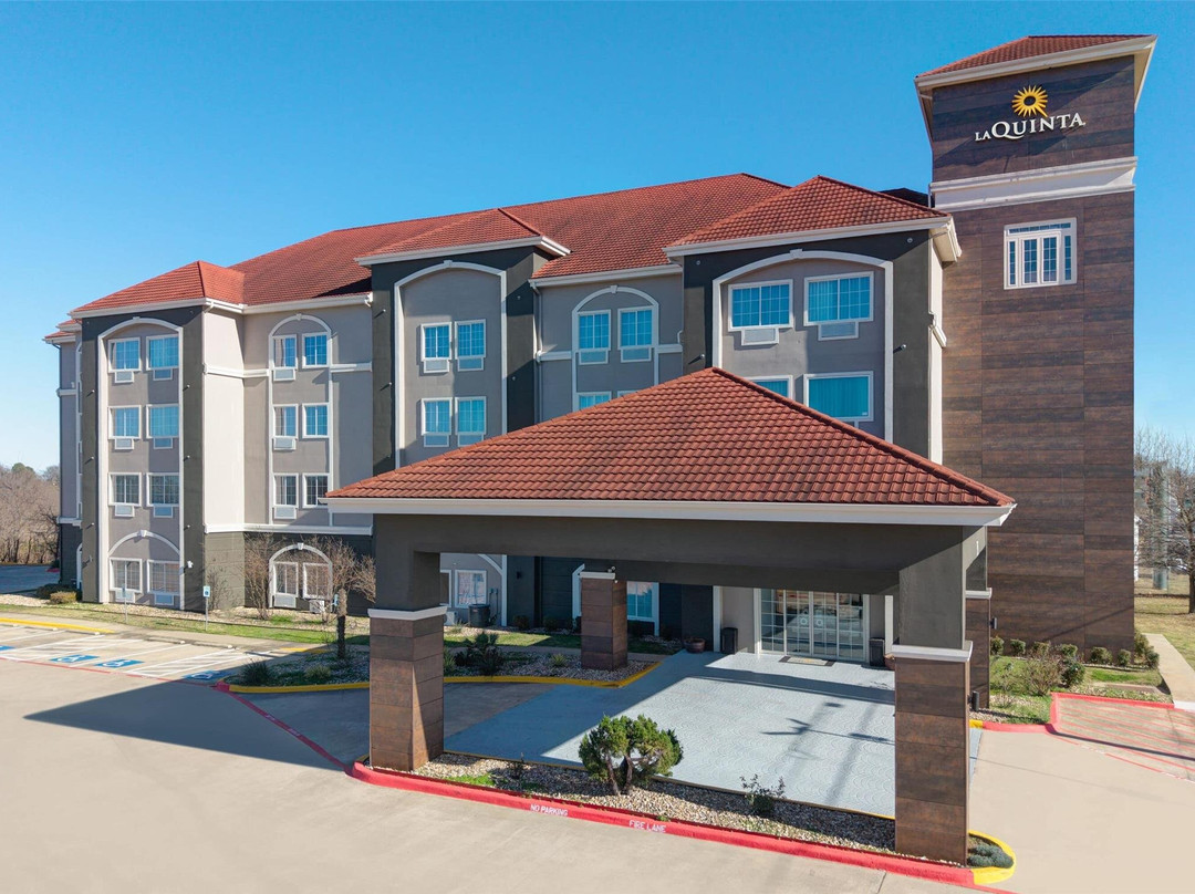 La Quinta Inn & Suites by Wyndham Paris