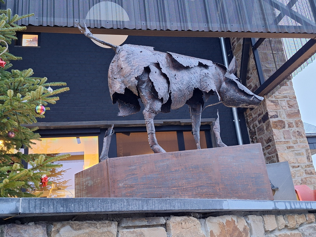 乐福尼酒店主图