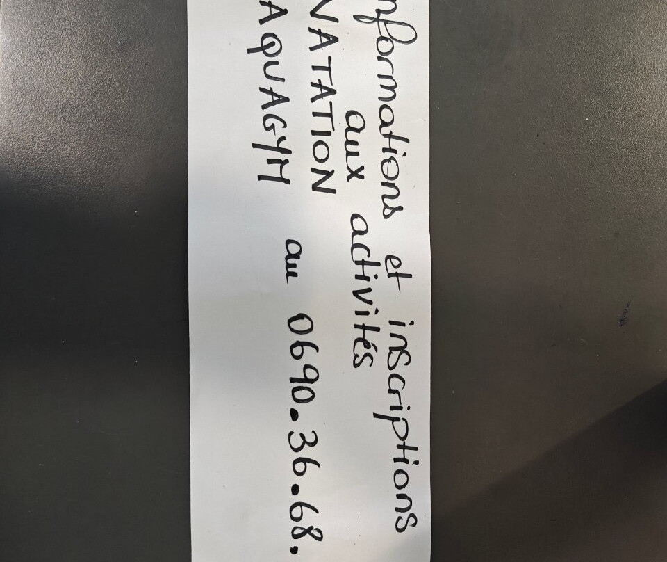 Espace Thermo-ludique René Toribio-Lamentin必去景点