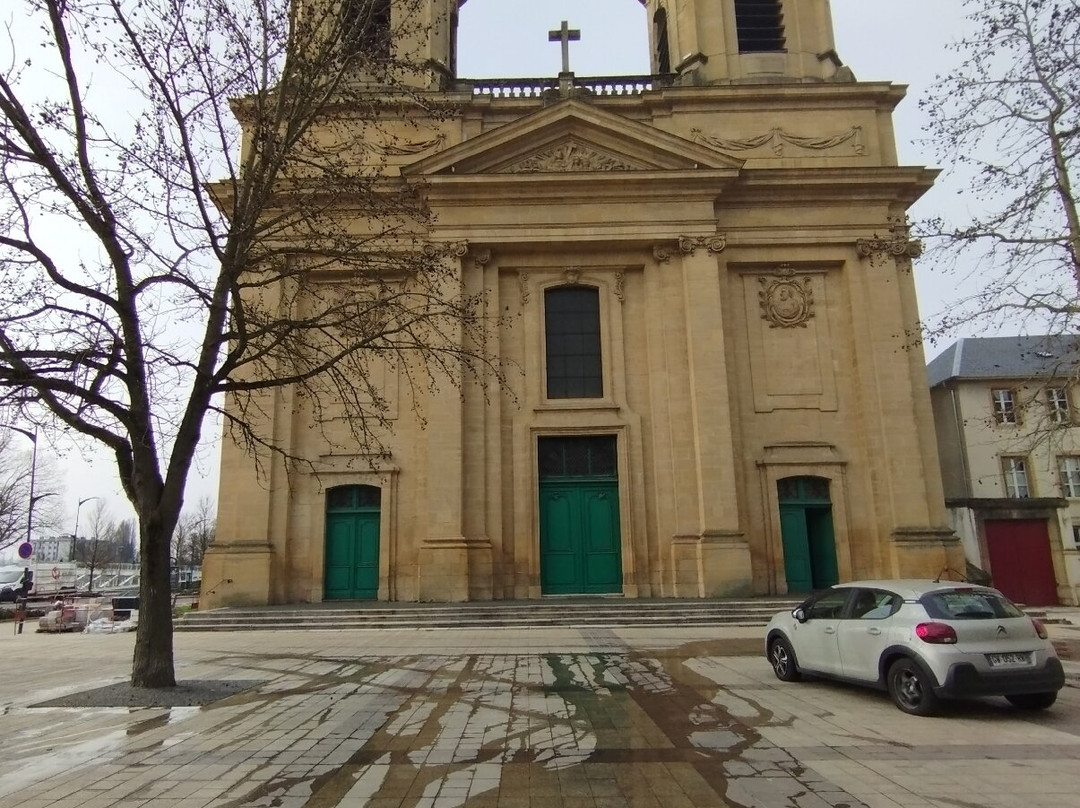 Eglise Saint-Maximin-蒂永维尔必去景点