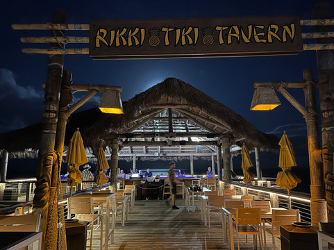 Rikki Tiki Tavern-可可海滩必去景点