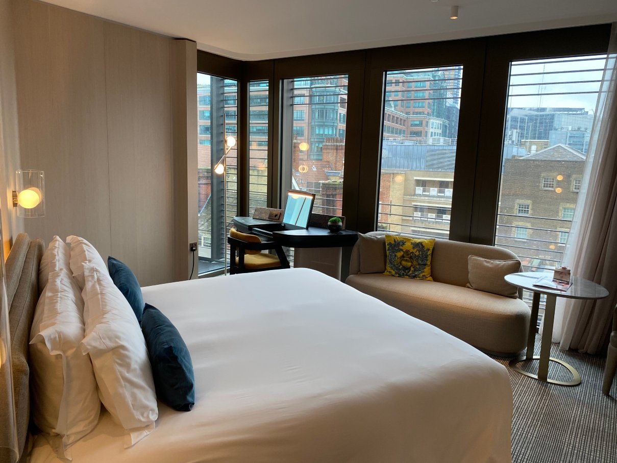 伦敦泛太平洋酒店-客卧