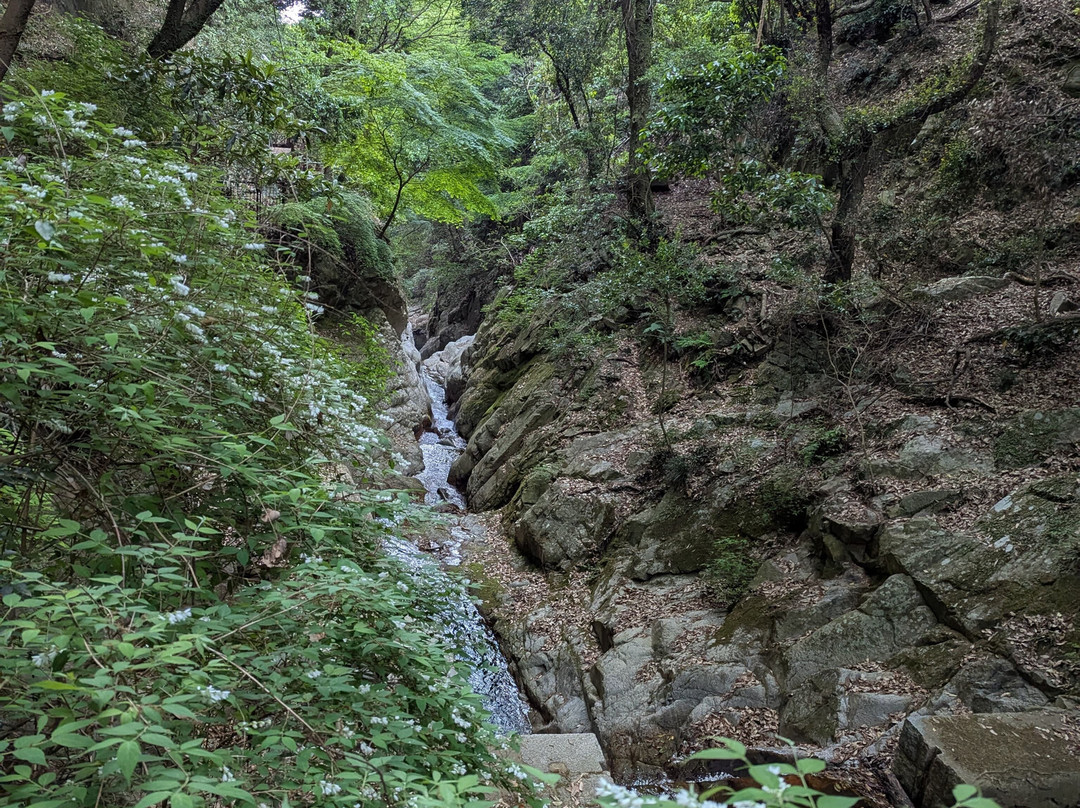 布引瀑布-神户市必去景点