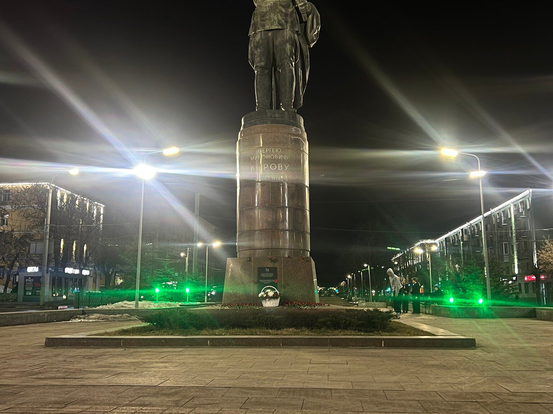 Sergey Mironovich Kirov Monument-基洛夫必去景点