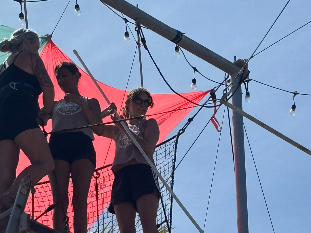 Salto Trapeze School