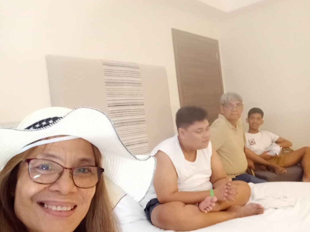 蓝水马里巴哥海滩度假村主图