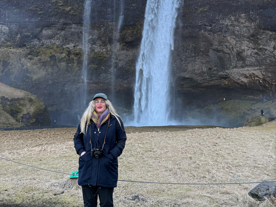 Seljalandsfoss-霍尔斯沃德吕尔镇必去景点