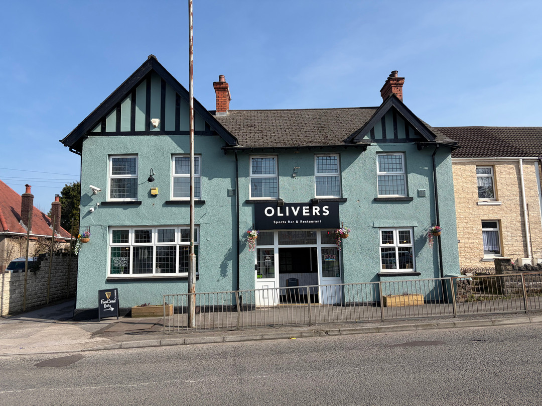 Olivers restaurant and sports bar