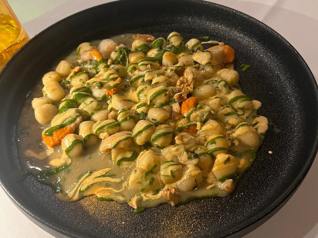 Aura Restaurant