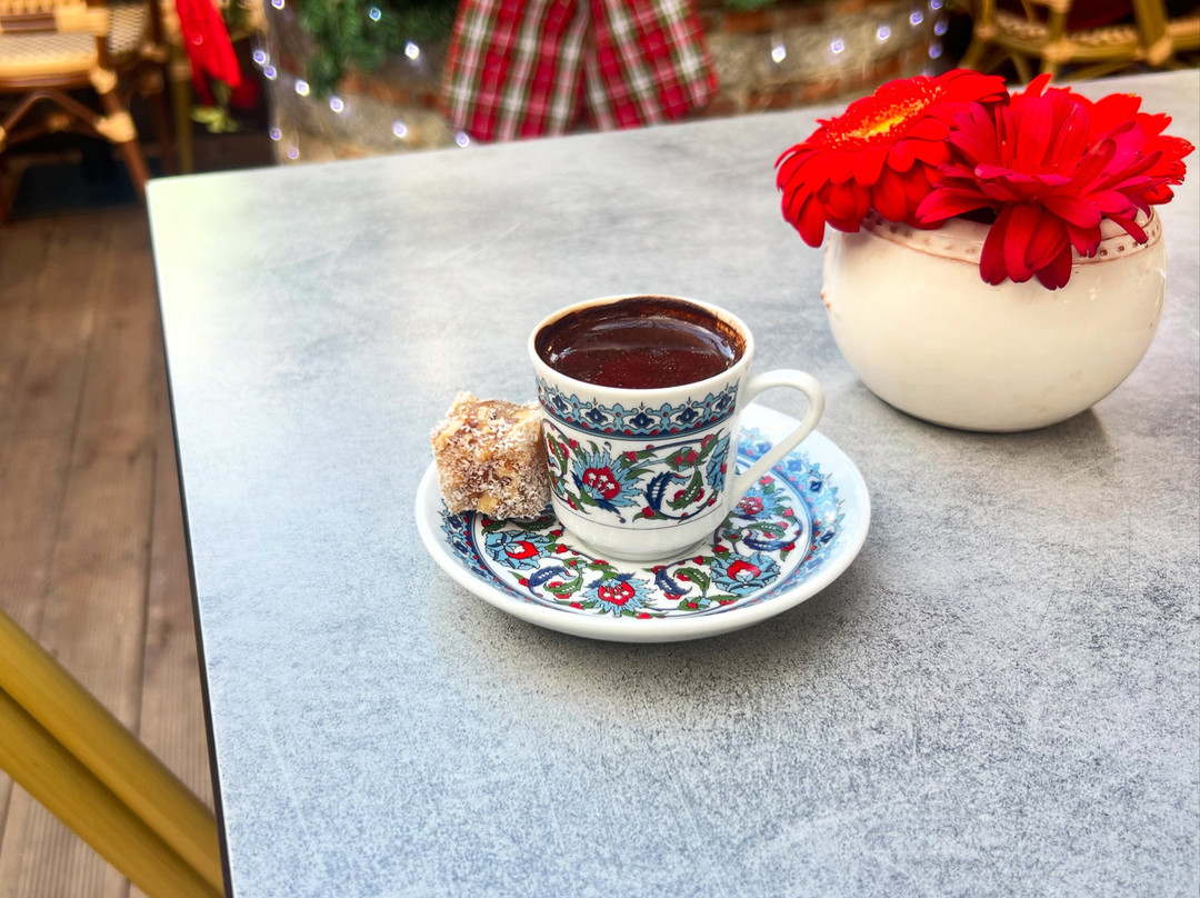 Lezet Sweets Coffe & Food