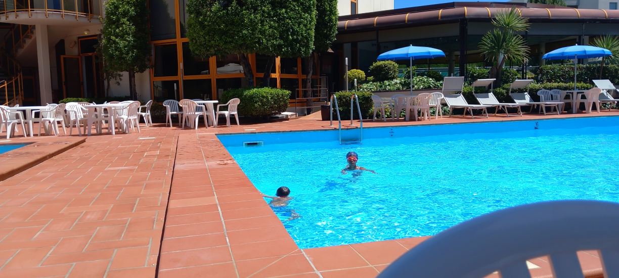 Residence Hotel Paradiso-旅行者