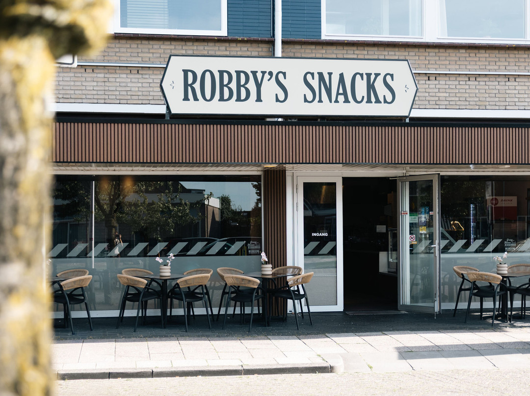 Heeten餐馆和美食-Robby's snacks