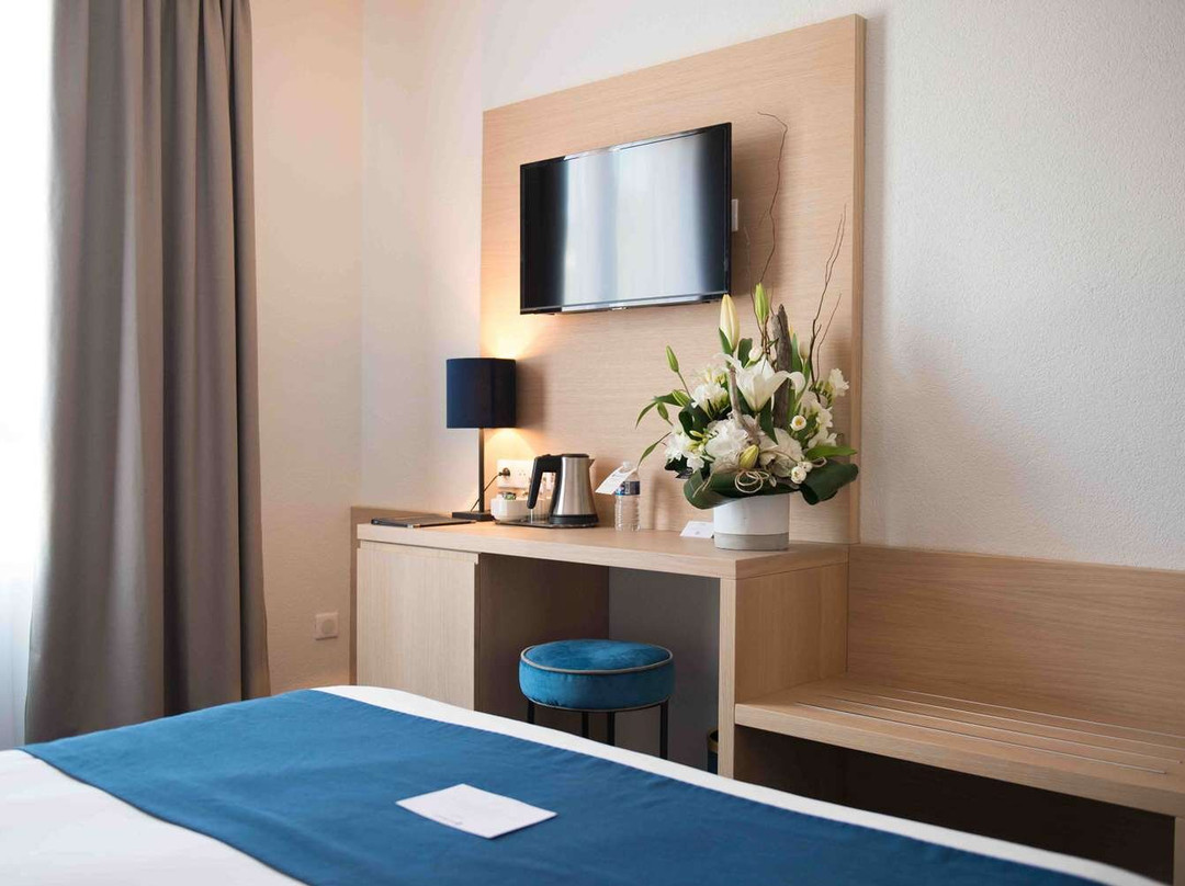 Bastides-Blanches酒店住宿-Best Western Hotel Le Sud