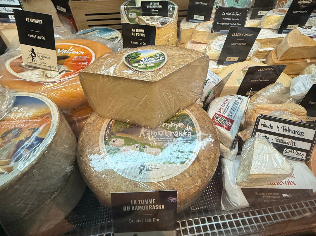 Fromagerie le Mouton Blanc-La Pocatiere必去景点