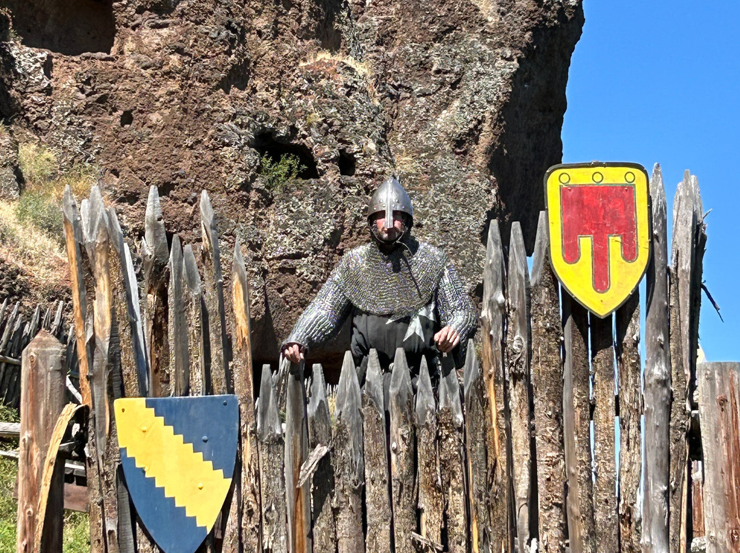 Site Troglodyte de Jonas - Forteresse médiévale et chapelle romane-Saint-Pierre-Colamine必去景点