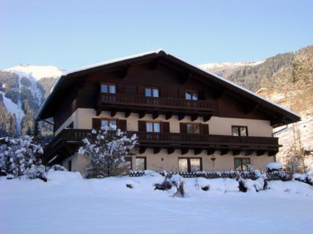 Landhaus Marlies Apartments主图