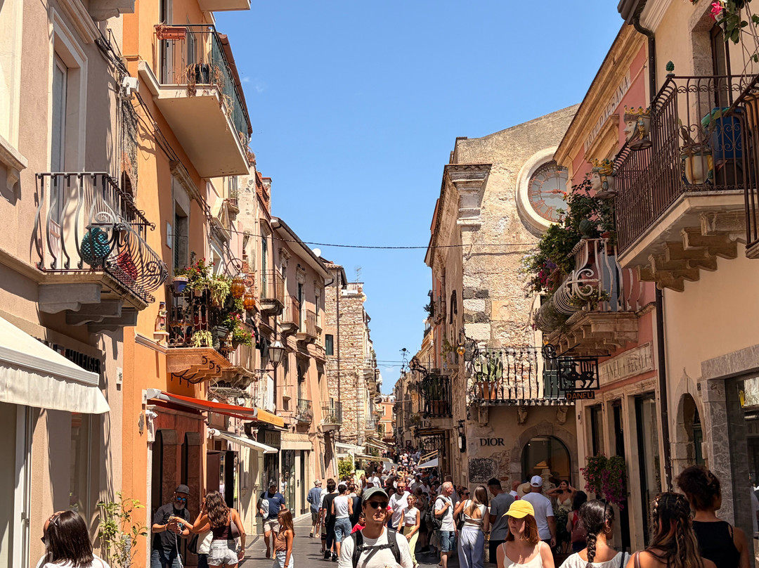 Corso Umberto-陶尔米纳必去景点