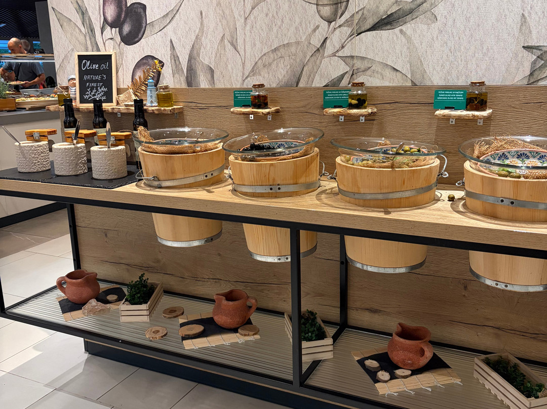 瓦拉马尔流星酒店主图