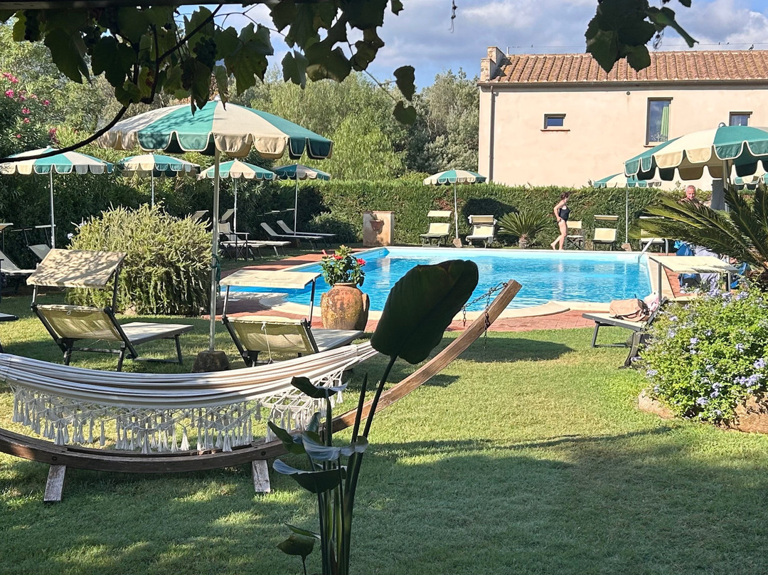Hotel Tirrena Bike & Country Hotel主图