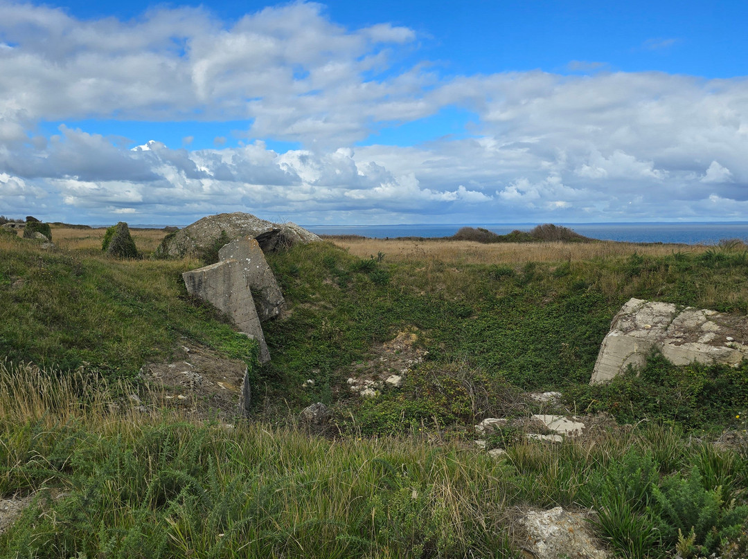 Pointe du Hoc-Cricqueville-en-Bessin必去景点