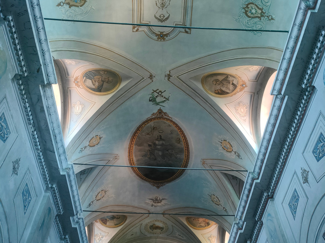 Eglise Sainte Julie-Nonza必去景点