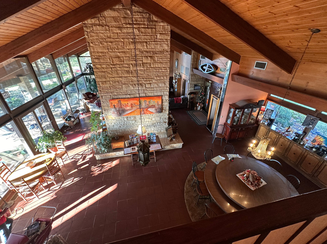 The Secret Bed and Breakfast Lodge主图