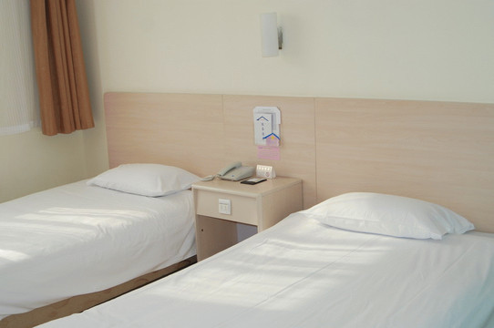 北京和家连锁宾馆学清店主图