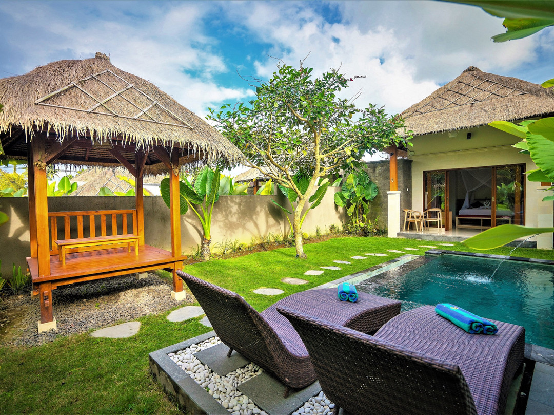 Three Gold Luxury Private Villa