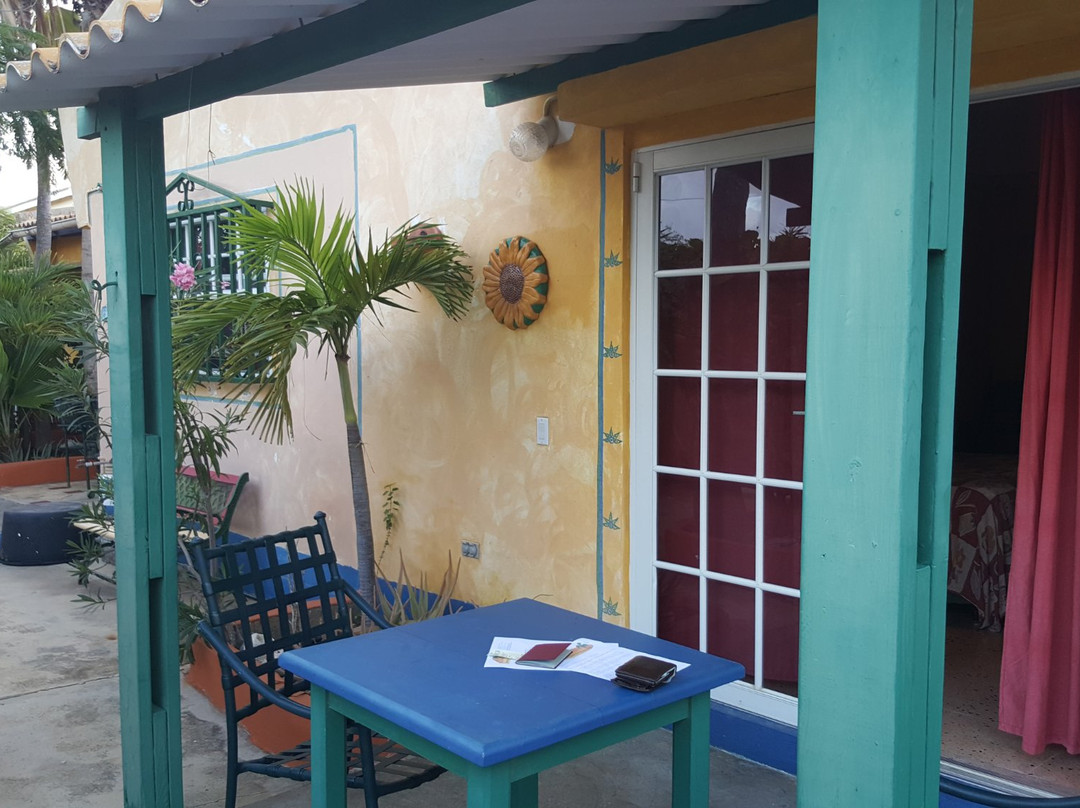 Coco Palm Garden & Casa Oleander