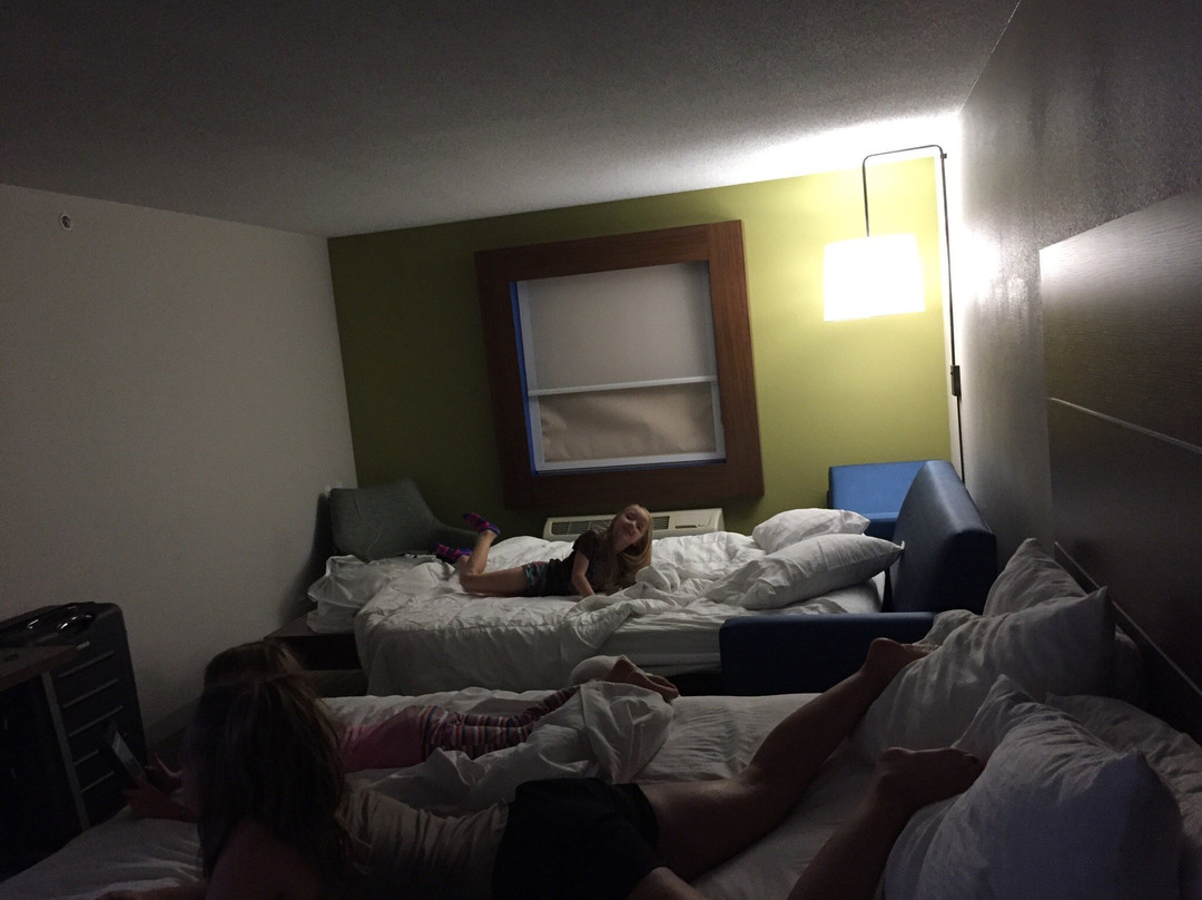 Jonesburg酒店住宿-Holiday Inn Express Warrenton by IHG