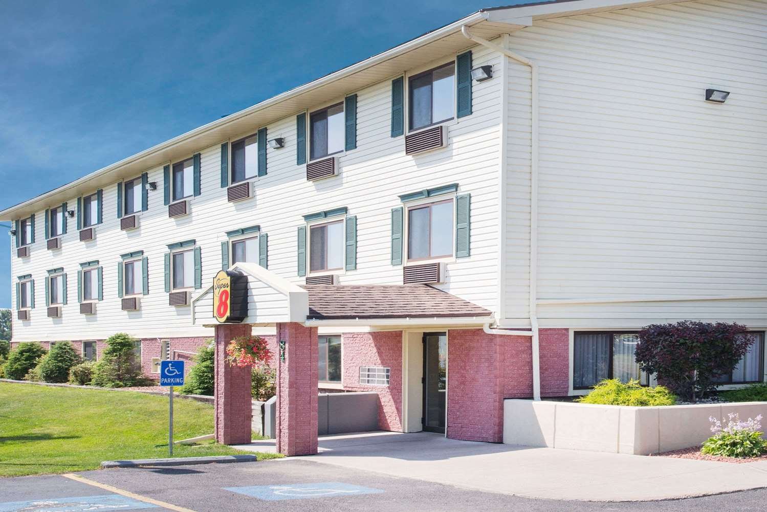 马塞纳NY速8酒店-官方