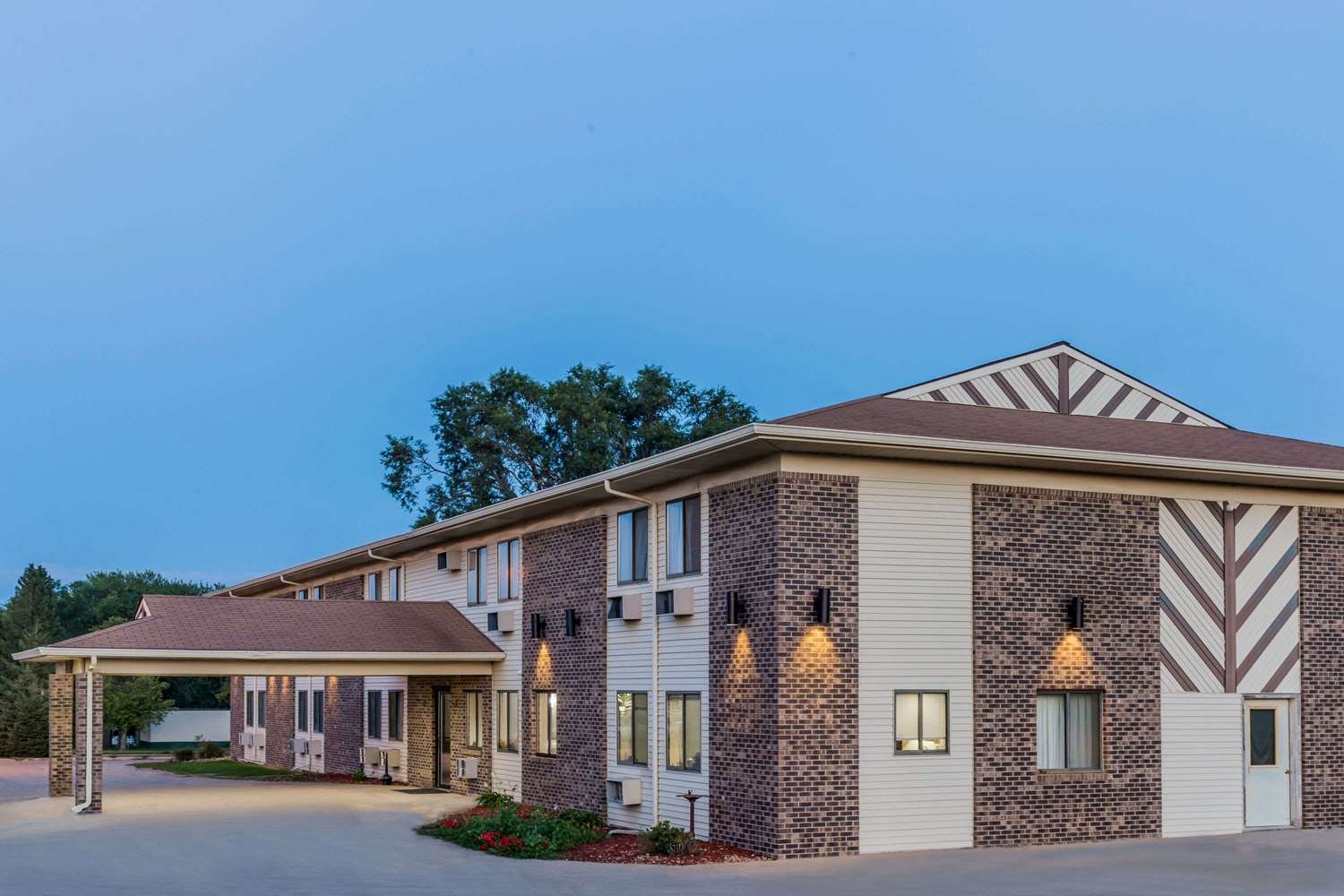 Super 8 by Wyndham Madison-官方