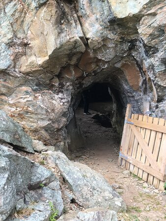 The Gold Mines-Bomlo Municipality必去景点