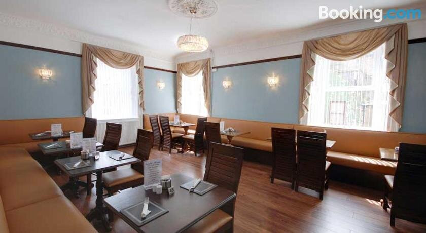 Waverley Hotel Peterhead主图