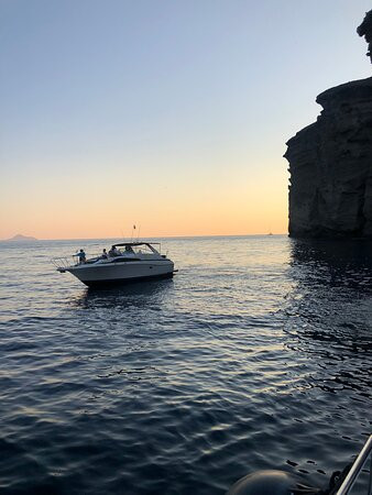 Santorini Luxury Yachting-圣托里尼必去景点
