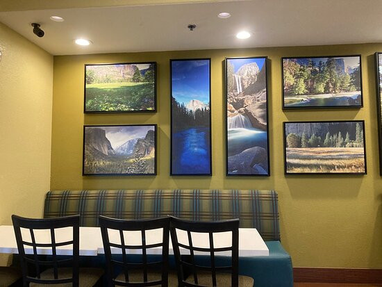 Comfort Suites Fresno River Park主图