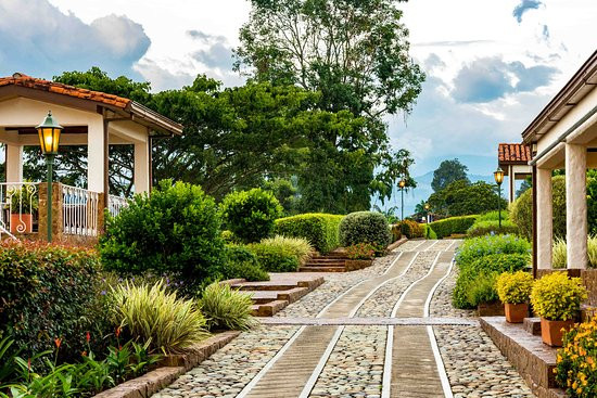 Hotel Estrella del Monte主图