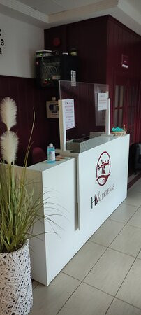 Hostal Valdepeñas By Bossh Hotels主图