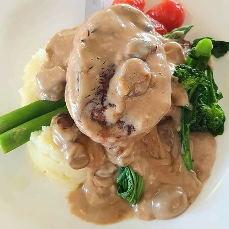 The Marina Hotel主图