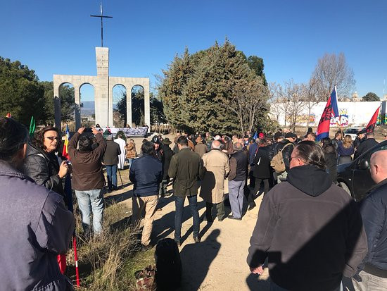 Monumento a Mota y Marin-马亚达洪达必去景点