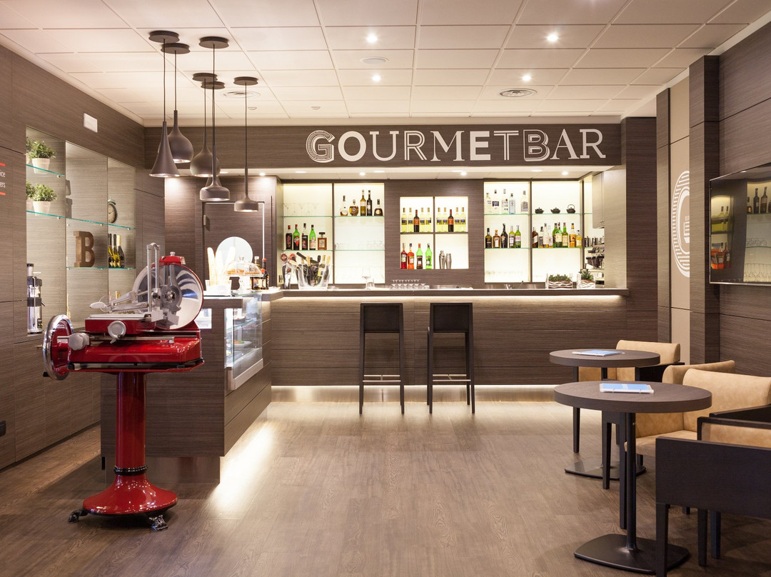 Gourmet Bar