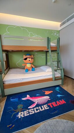 西安浐灞假日酒店(砂之船奥莱店)主图