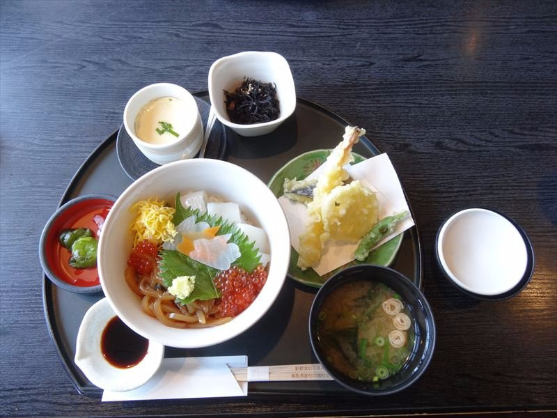 鸟取市餐馆和美食-Osakana Dining Ginrintei