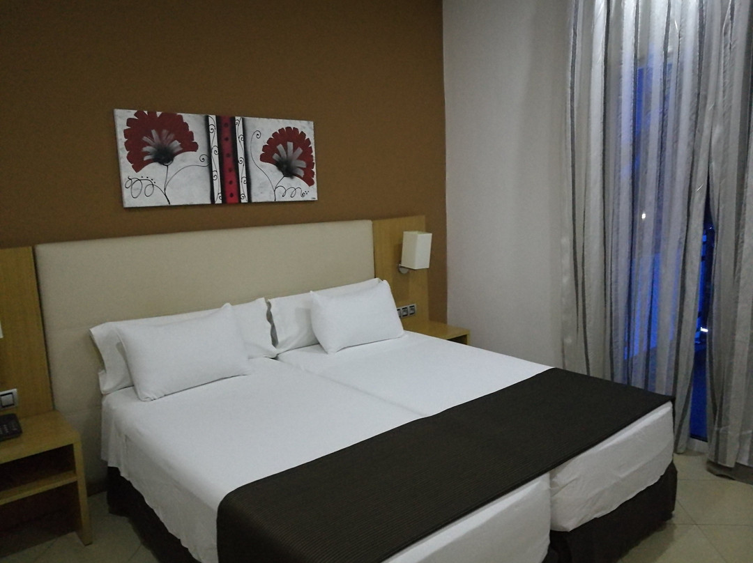 Prestige Hotel主图