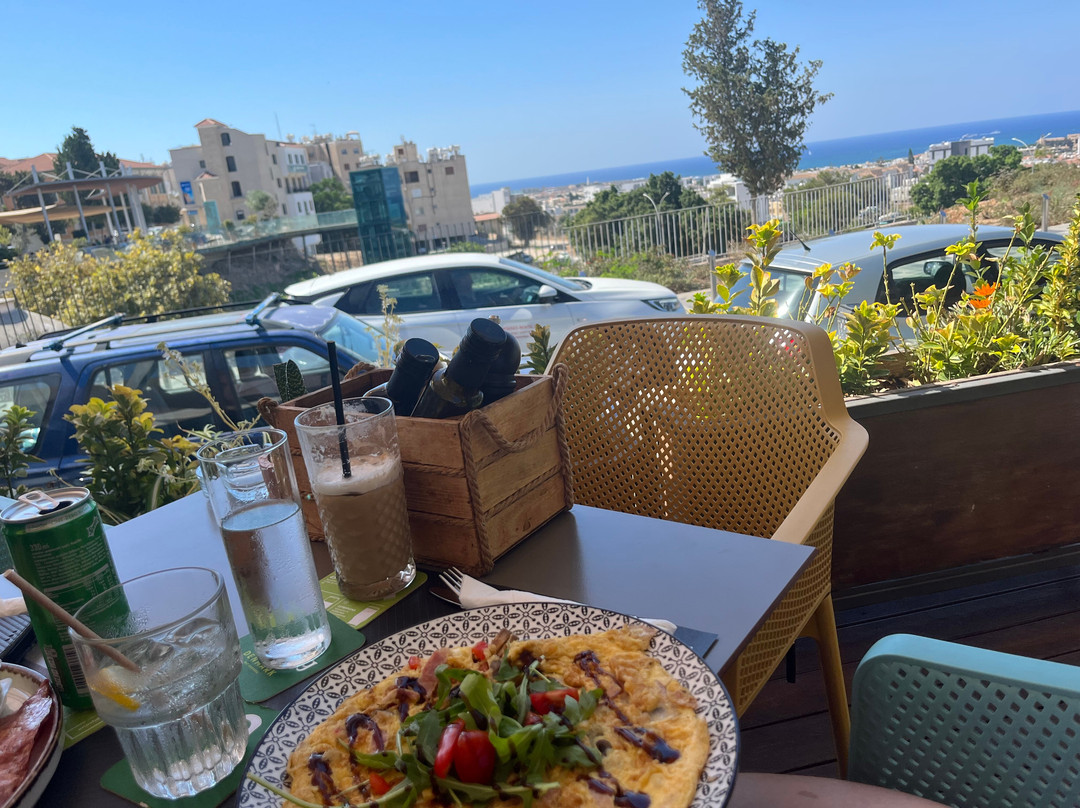 Piedra All Day Cafe Lounge Bar